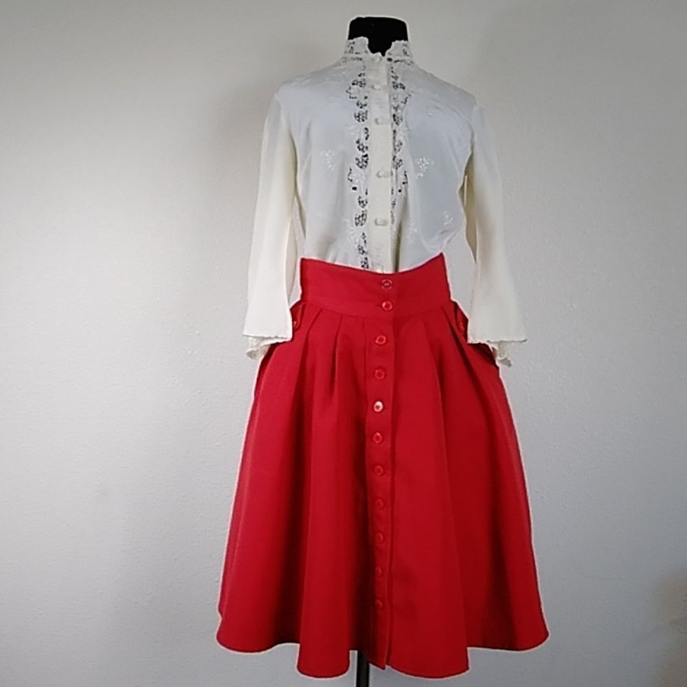 VTG BEONY BLOUSE 100% SILK SZ 34 & RED SKIRT SZ 42